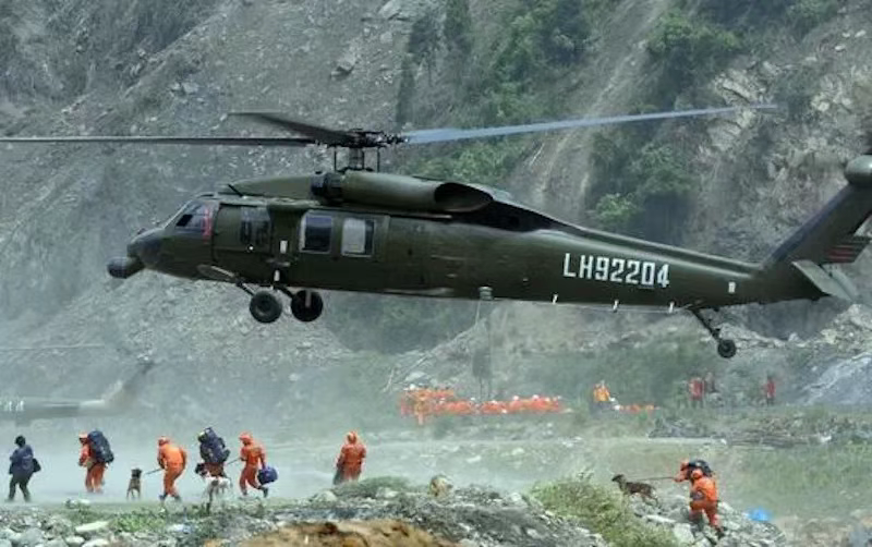 飞行神话！解放军老黑鹰40年照飞不误，直-20锋芒毕露续写传奇
