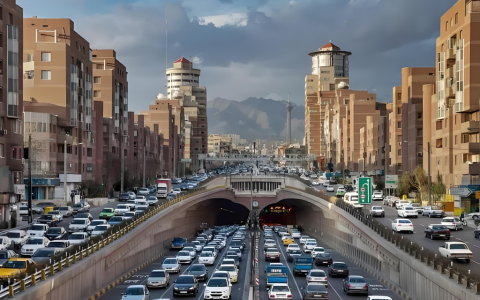 伊朗突然宣布！探索采用中国北斗！美国又下重手！