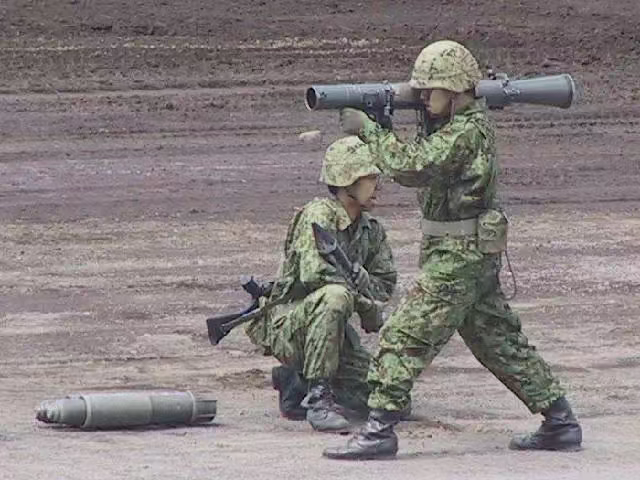 你这瑞典肉丸怎么一股日本咖喱猪排味——丰和84毫米无后坐力炮