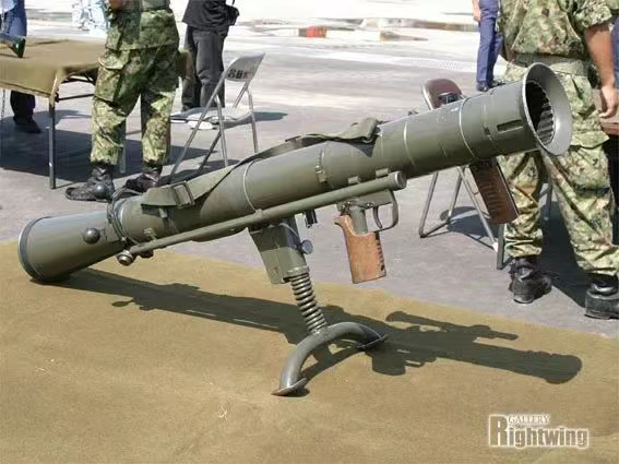 你这瑞典肉丸怎么一股日本咖喱猪排味——丰和84毫米无后坐力炮