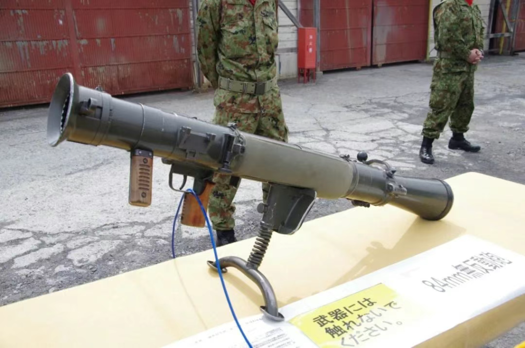 你这瑞典肉丸怎么一股日本咖喱猪排味——丰和84毫米无后坐力炮