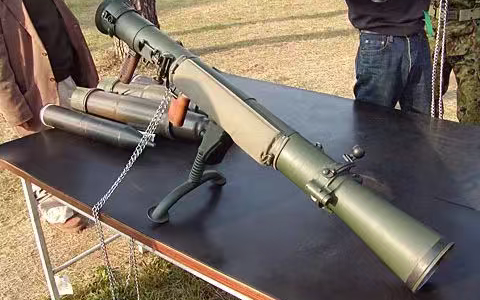 你这瑞典肉丸怎么一股日本咖喱猪排味——丰和84毫米无后坐力炮