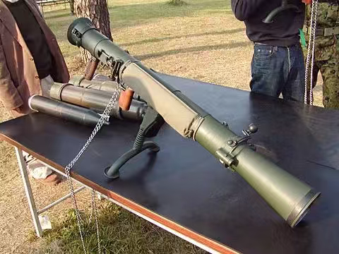 你这瑞典肉丸怎么一股日本咖喱猪排味——丰和84毫米无后坐力炮