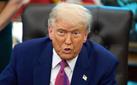 “特朗普秘密指示军方准备动武”