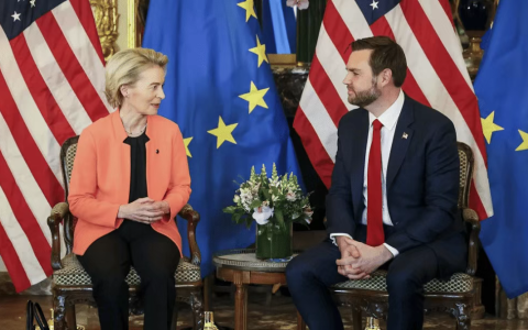 真是太惨烈了：三盘大菜已上桌，美俄竟逼中国上桌参与瓜分！