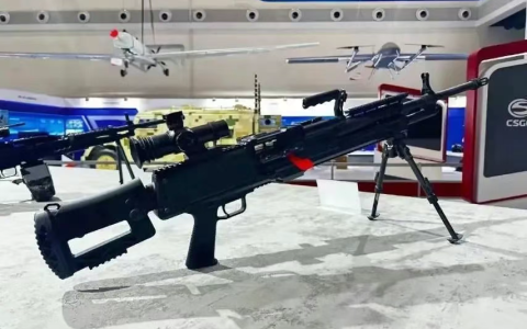 8.6 毫米机枪在山地、丛林条件下的使用与优势！​