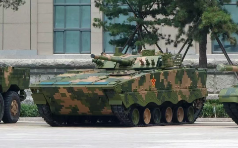 BMP-3：咱俩是异父异母的亲兄弟啊！——ZBD-04步兵战车