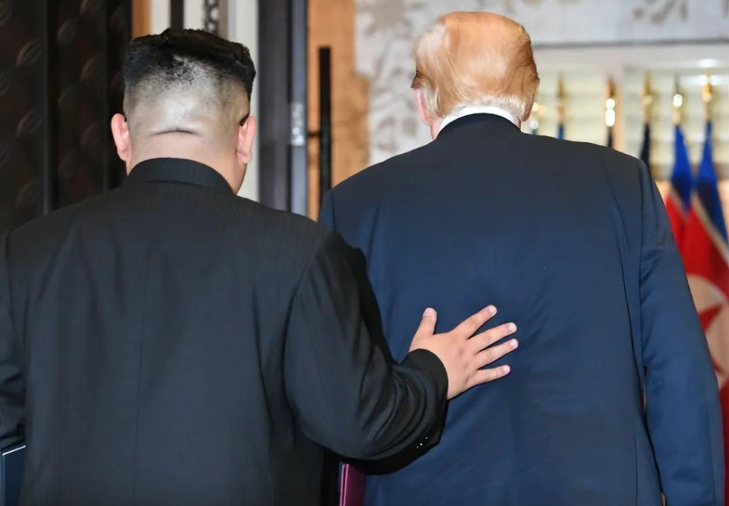 特朗普接见韩国代表团，开口先问金正恩近况，让对方当场方寸大乱