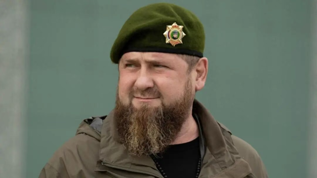 卡德罗夫支持普京打到底,俄乌这仗打的越久,对车臣做大越有利