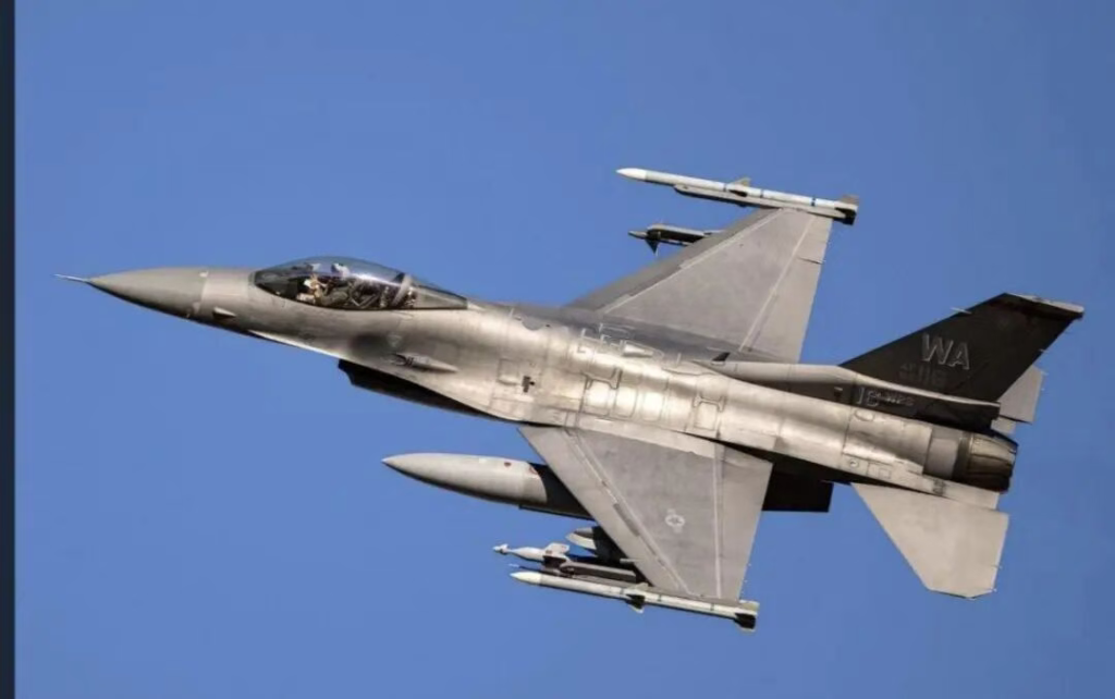 美智库:300架歼20,300架歼16,600架歼10,全球第一空军是中国