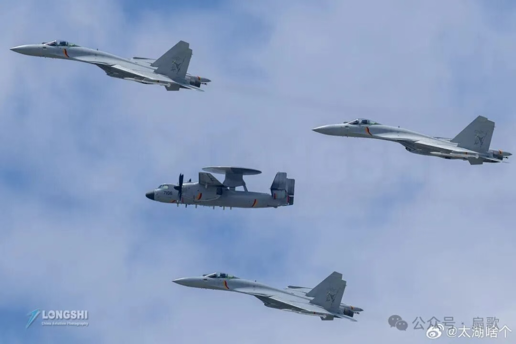 航母的“电磁盾牌”--说一下歼15TD舰载电子战飞机的意义!