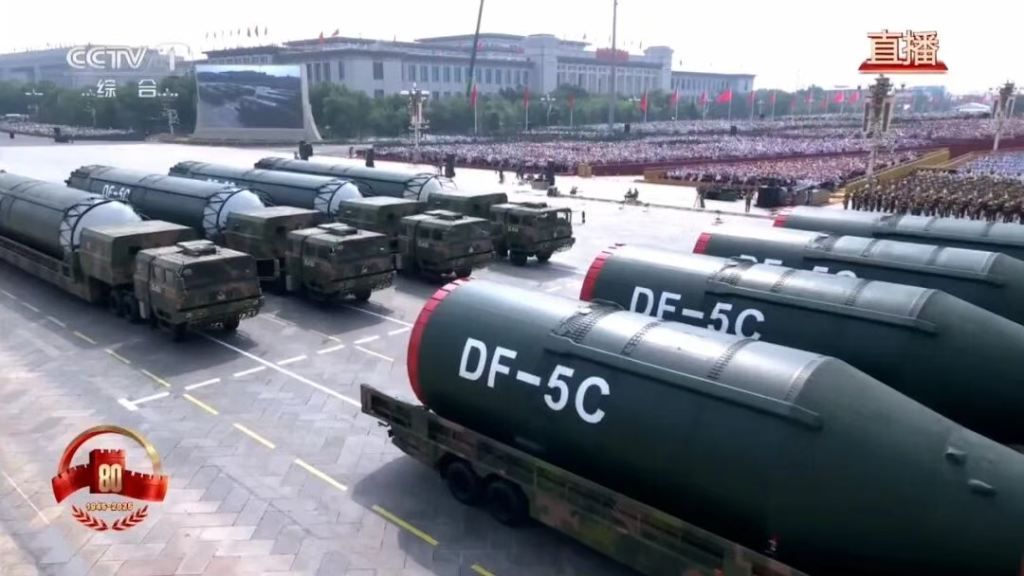 射程2万起步，东风5C洲际导弹可入轨飞行，打击范围覆盖全球
