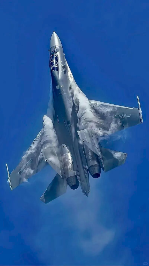 歼-16南海50分钟缠斗,全球沉默