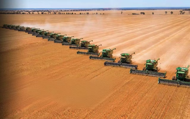 去了一趟美国，台当局就花光了100亿美元，岛内怒火冲天