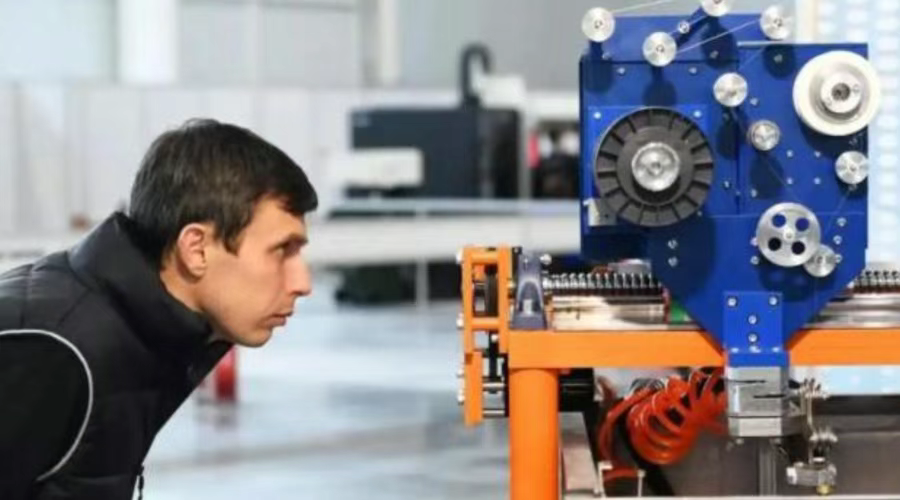 德巨头锁死俄工厂设备,中国机床却绕过欧美日垄断的软件?工博会上有三种逆袭