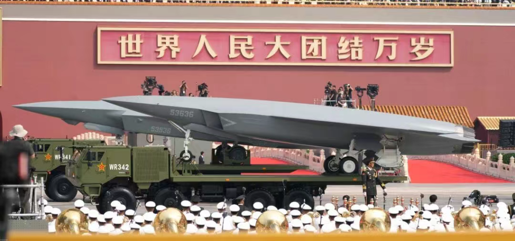 尺寸比歼-10还大，中国两款“无人制空机”全球绝无仅有，已具备7代机雏形！