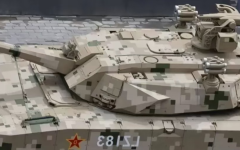 中国阅兵之后，军迷的天塌了