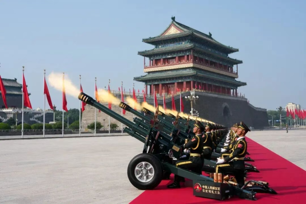 拍照水平暴打法新社，新华社这次拼了