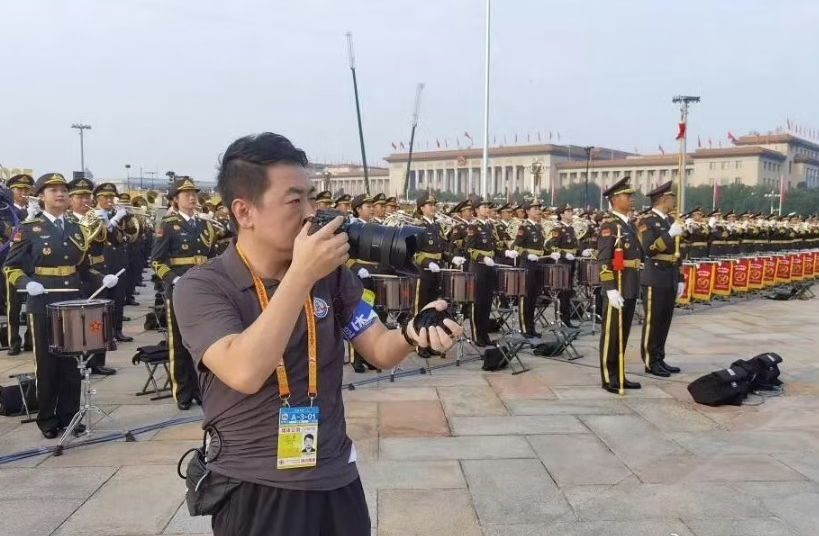 拍照水平暴打法新社，新华社这次拼了