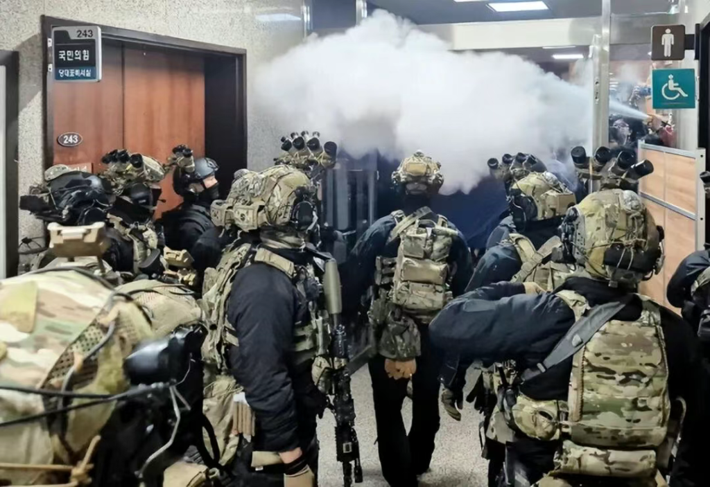 李在明在一夜之间,给韩军高层大换血,尹锡悦提拔的人一个不留