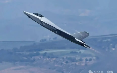 多种舰载机高清图片公开发布，预示“福建”舰真的快服役了！