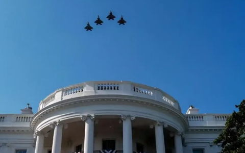 美帝，万亿军费去哪了？！