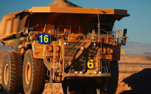 当中国说用人民币结算后，谁的饭碗开始发抖