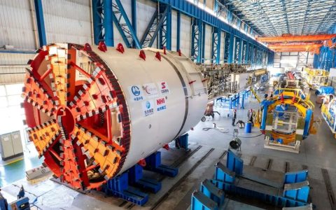 不能什么钱都赚！3台盾构机被扣广州，印度着急，包藏祸心被识破