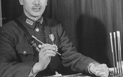 老蒋积极备战朝鲜战争，但为何美国始终不同意他派兵呢?