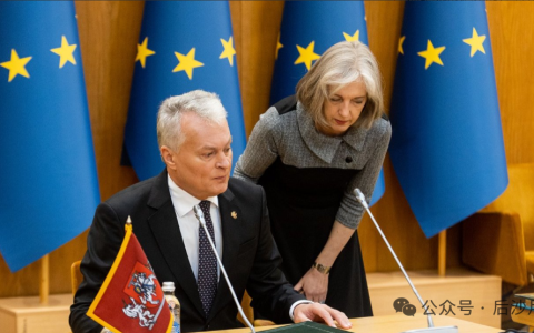 中国半年不理人家，小不点又生气了！