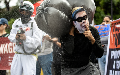 菲律宾乱成一锅粥