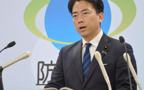 日本称中国辽宁舰歼15两次用雷达照射自卫队F-15