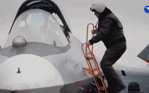 苏-57又换发动机了？产品-177装机成功首飞，中国国产四代大推已经遥遥领先了？