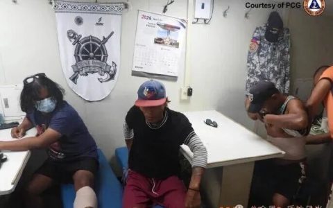 碰瓷中国讨好日本，东南亚像看傻子一样看着他！