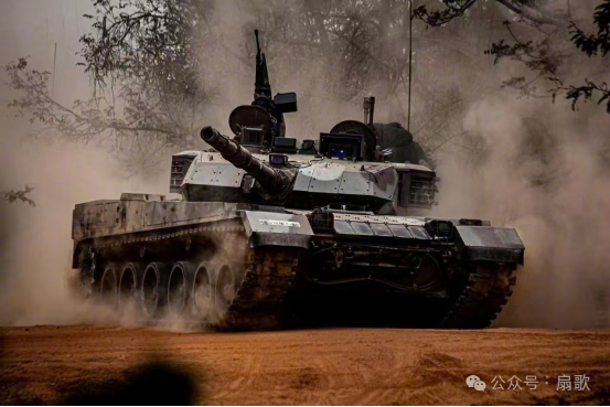 VT4炸膛和100式坦克的信－火一体正确性