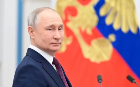 普京面临和胡志明一样的难题