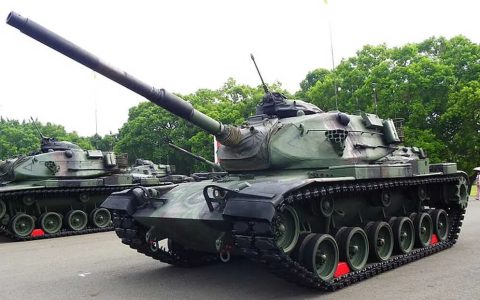 再好的老坦克到年龄就得退役，别想着数字化改造