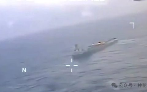 美国不装了，直接硬抢！