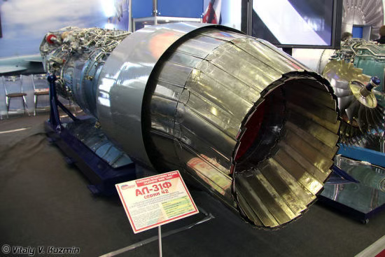 苏-57又换发动机了?产品-177装机成功首飞,中国国产四代大推已经遥遥领先了?