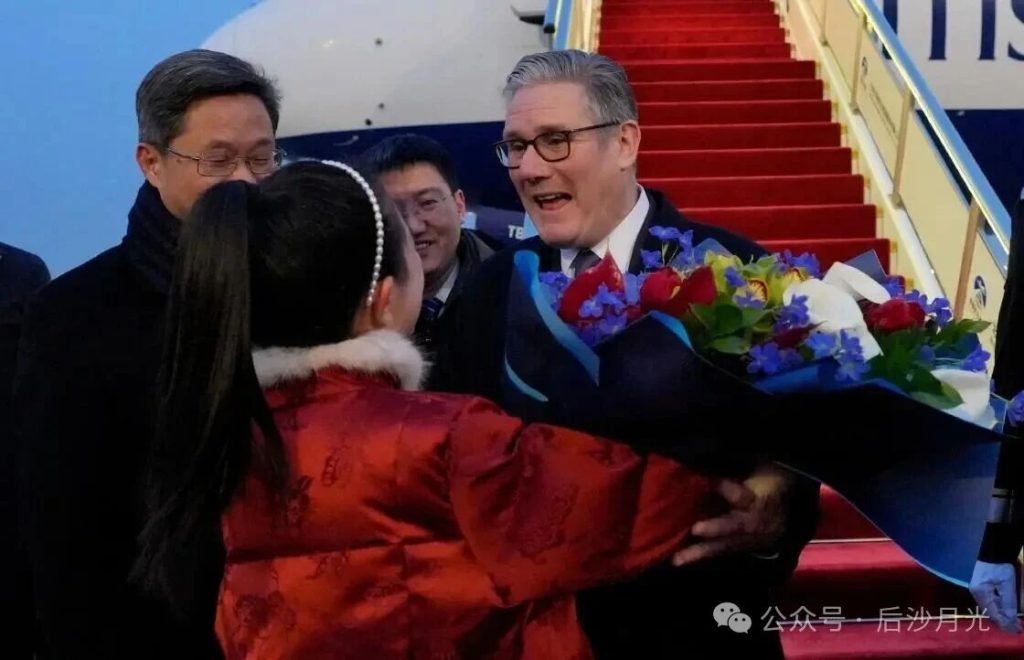 看到斯塔默访华,立陶宛又急了!中国,我们和好吧