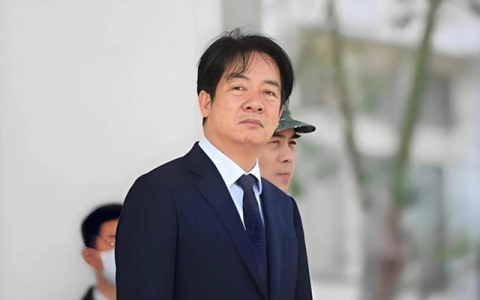 赖清德铤而走险修法，解放军动作变了，围台后的“真正杀招”曝光