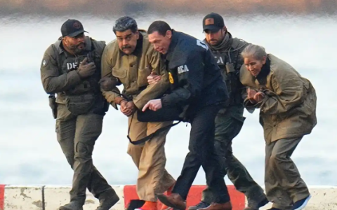 欧洲七国发联合声明，称北约有义务保卫格陵兰岛