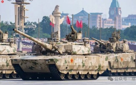 网络上出现了疑似100式坦克参数，真的可能用了钛合金装甲！