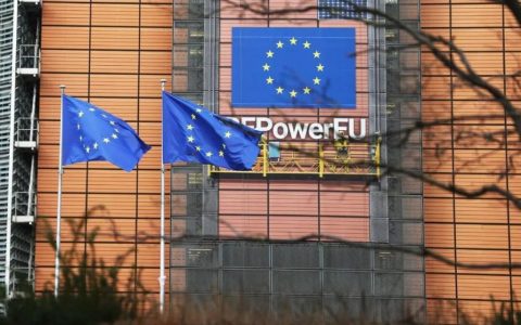 刚刚传来个大消息，伊朗真的危险了！