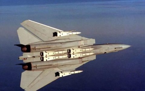 超远程空空导弹引领空战革命：中美俄开启预警机猎杀时代