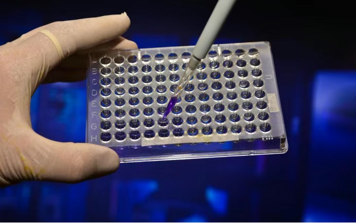 向全世界宣布！中国攻克光刻机“最后关卡”，日媒紧急发文：我们愿意卖