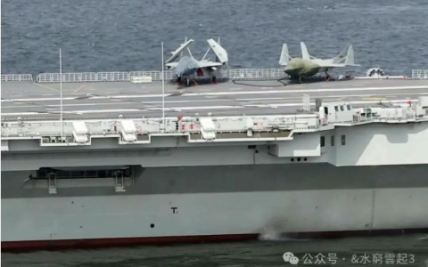 山东舰入驻三亚干船坞中国航母保障体系迎来南北双核心时代