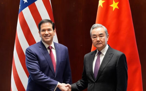 中美谈妥？鲁比奥笑了，白宫“秒怂”