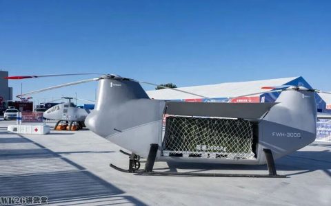 海外谈中国：航景创新FWH-3000无人双旋翼直升机 自主军用运输机