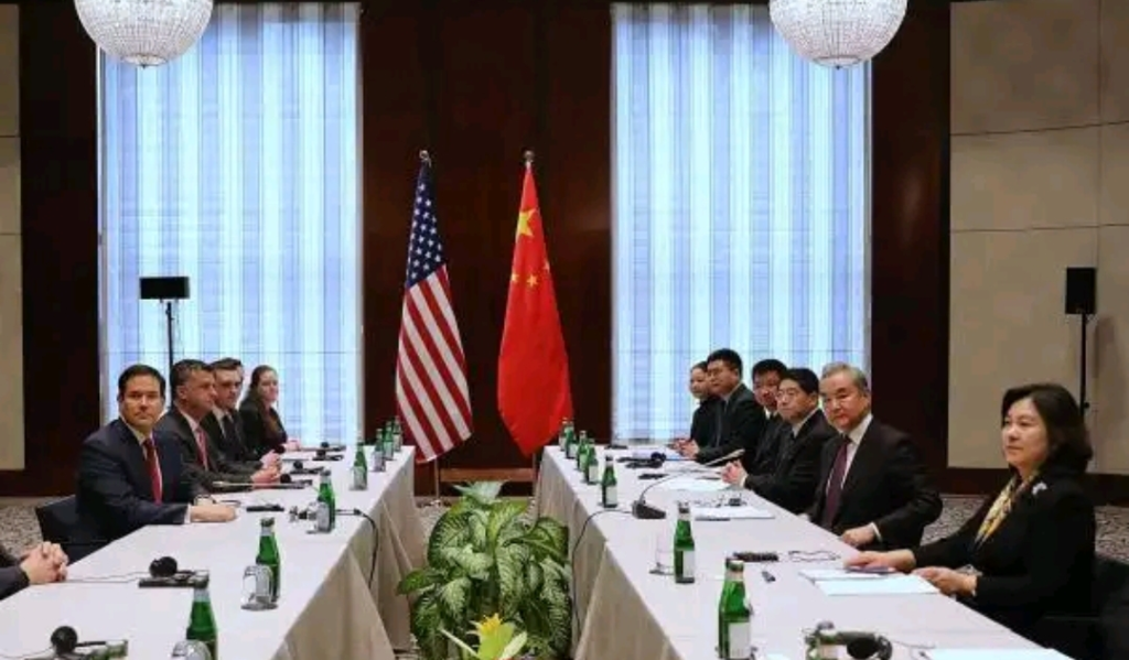 中美谈妥？鲁比奥笑了，白宫“秒怂”